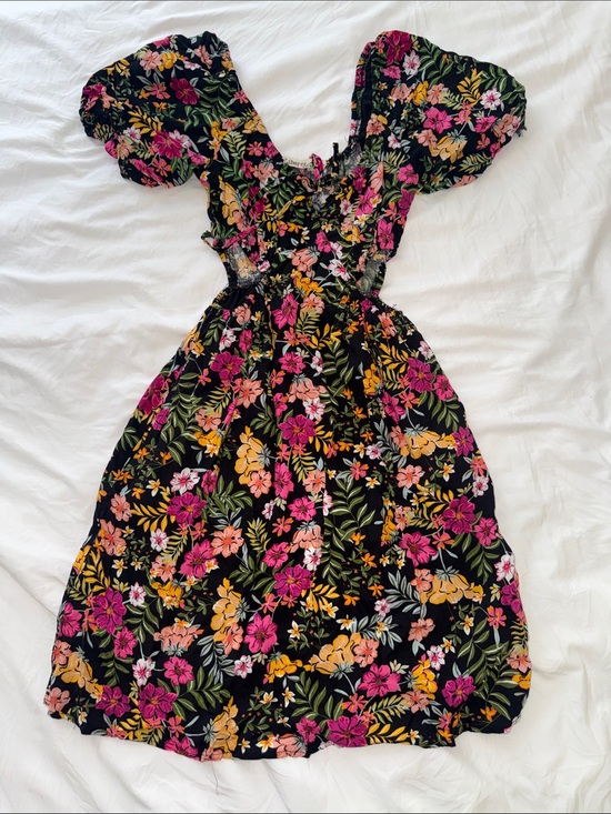 Liberty Love Dresses & Skirts - Black Floral Puff-Sleeve Dress - Pink & Yellow Floral